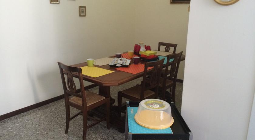 O Sarracino B&B เนเปิลส์ ภายนอก รูปภาพ